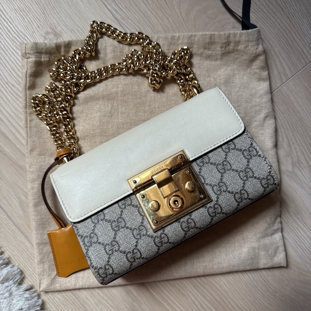 Gucci Cream and Gray Shoulder Bag with Gold Chain